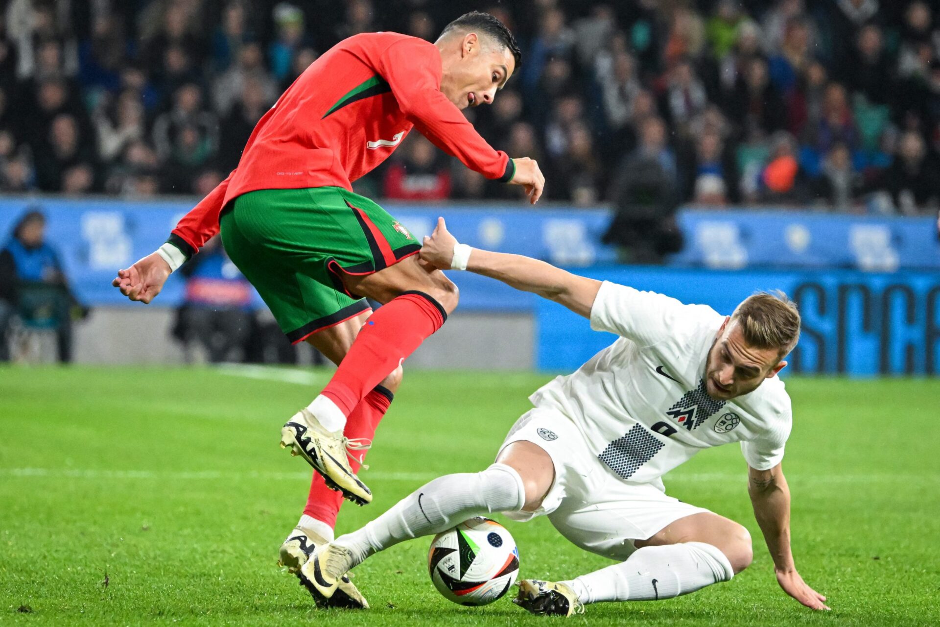 Navigating the Strait: Portugal Sets Sights on Quarterfinals in Tense Clash with Slovenia