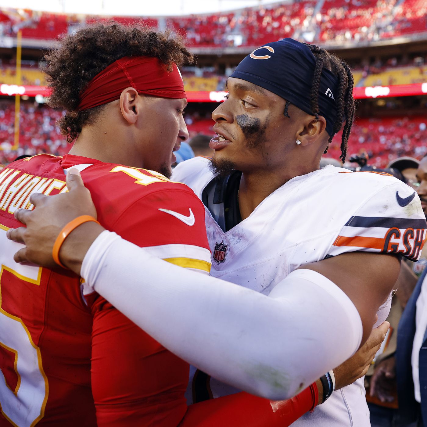 Arrowhead or Soldier Field? Chiefs vs. Bears Battle for Bragging Rights