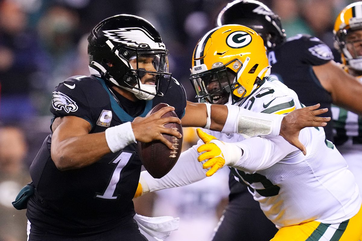 Eagles Eye the Sky, Packers Dig Deep: Flight Path Interrupted or Soaring Success?